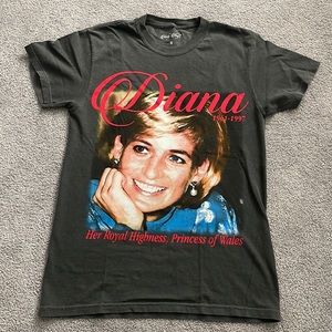 Moby Thrift sold out Diana tee size small